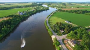 Farms divided by river (for TFRAS page)