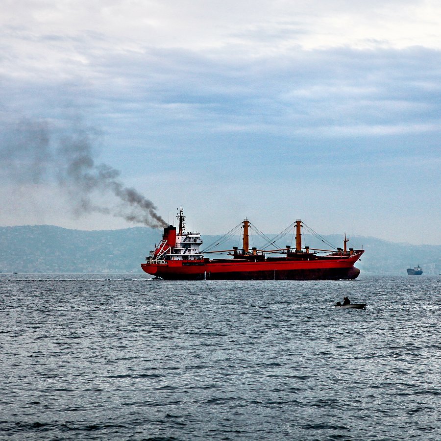 Ship releases pollutants into the air