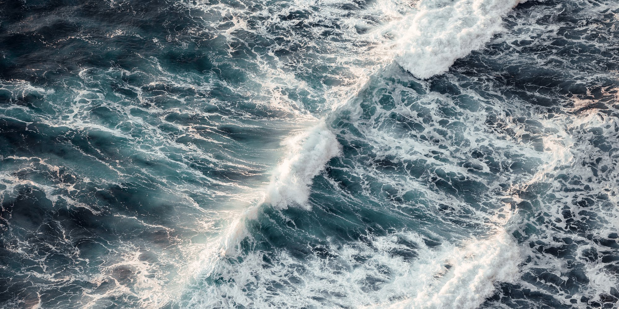 Ocean waves (iStock)